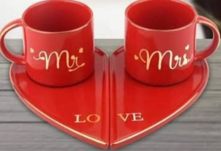Mr and Mrs mug set